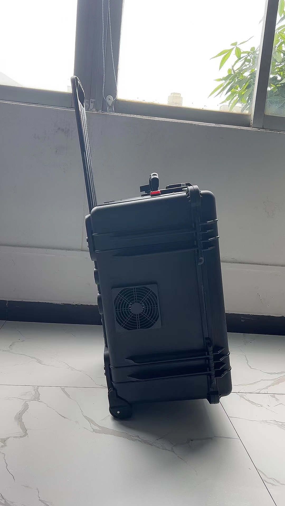 白鹭湖管理区手拉箱型移动通信干扰器